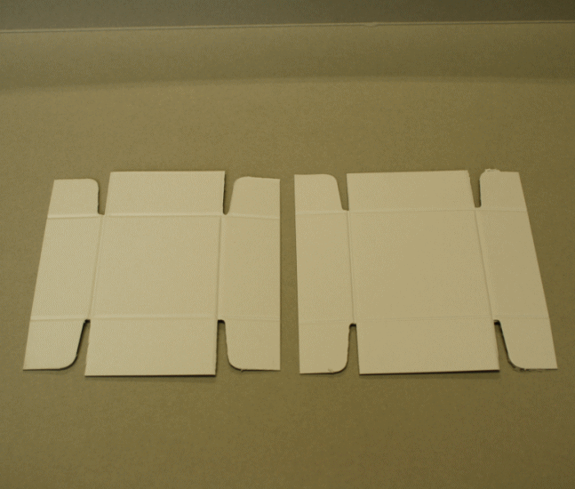 紙箱のセミオーダーメイド＿白い箱例4